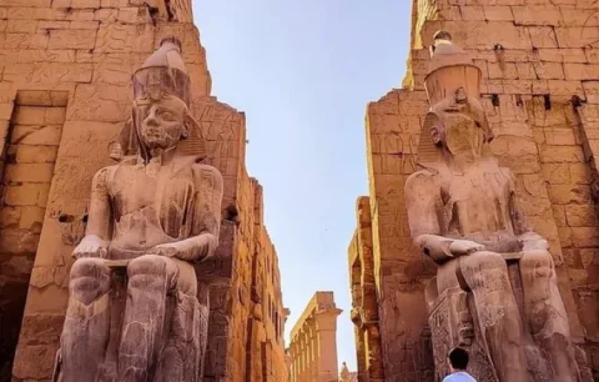 Luxor Valley of the Queens (Bus Tour)