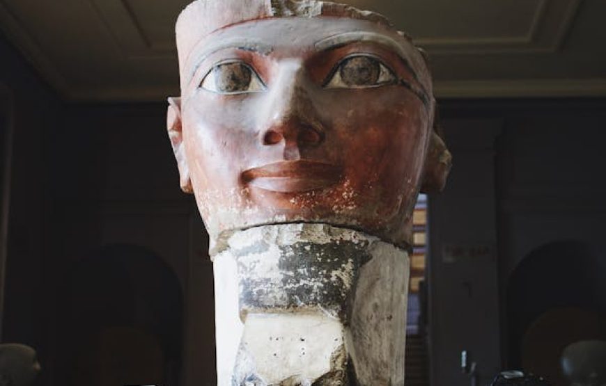 Cairo (Bus Tour to the Pyramids & Museum)